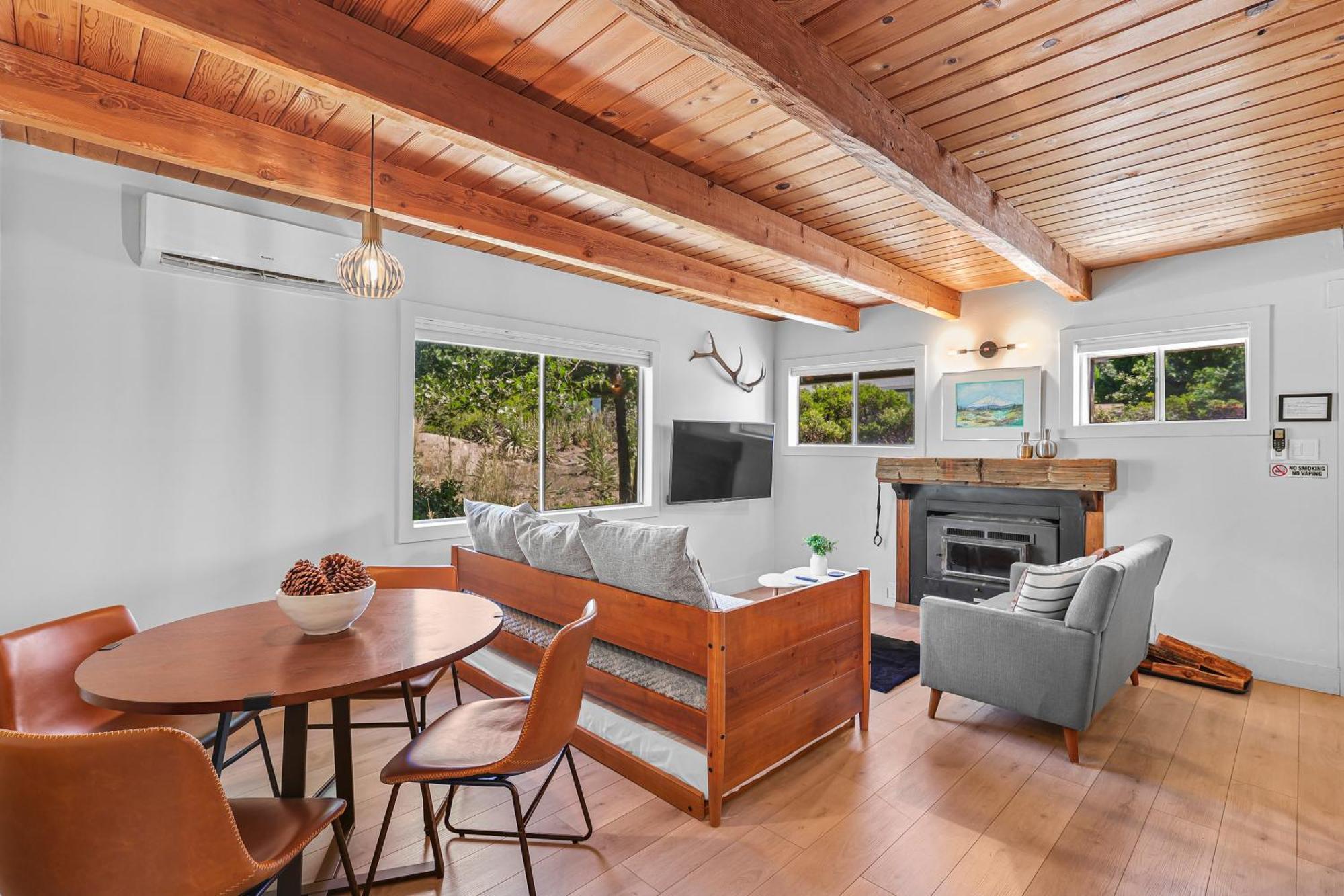 Basecamp Lodge Mount Shasta Exterior foto