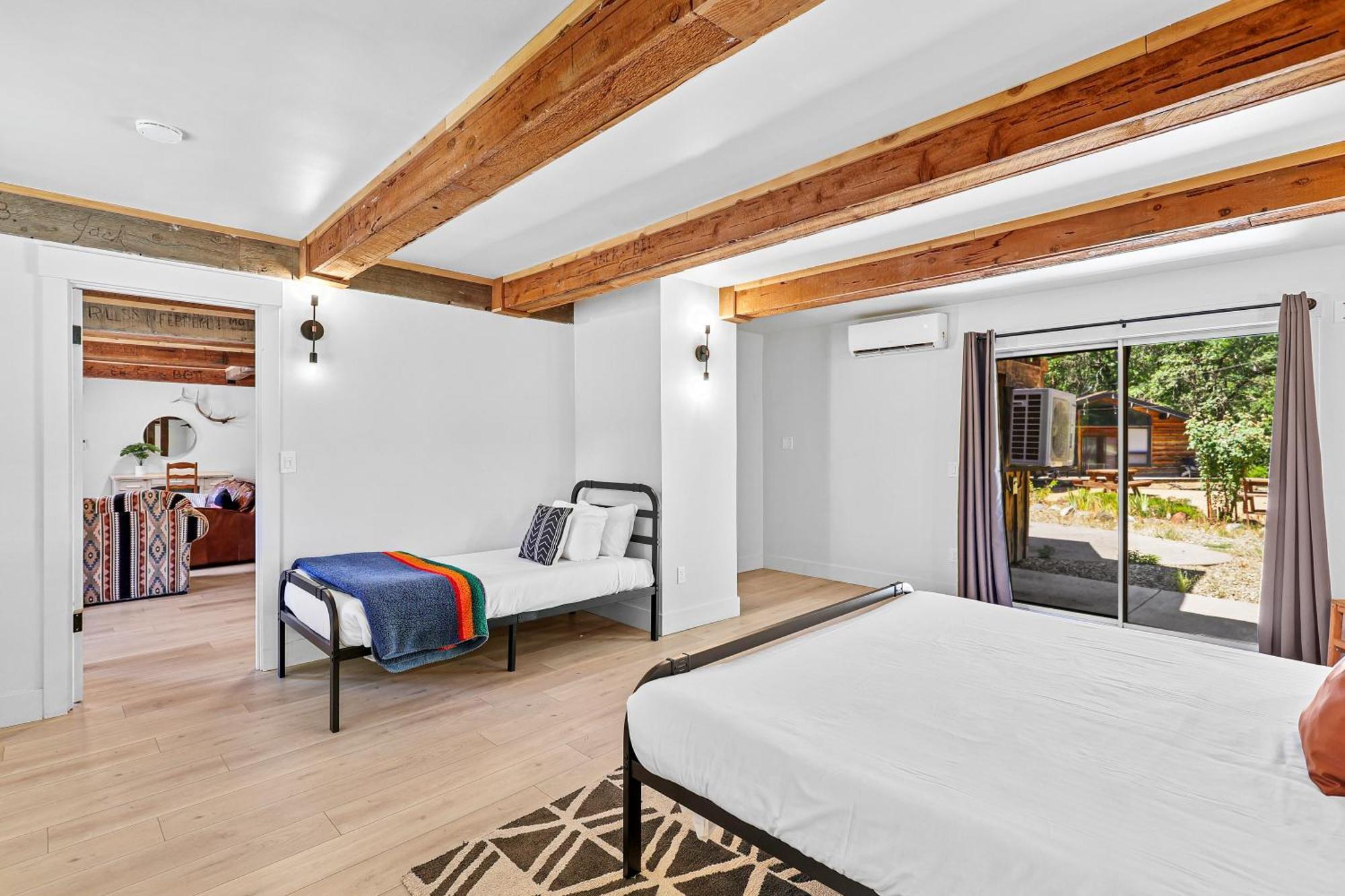 Basecamp Lodge Mount Shasta Cameră foto